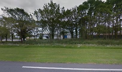 UK Auto Retro, Magasin de Pièces Détachées Auto à Saint-Lyphard