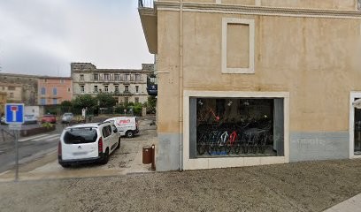 Pièces Et Service Auto, Magasin de Pièces Détachées Auto à Pézenas