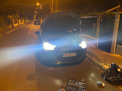 Tledcars - Kit Ampoules Led Auto & Moto & 4x4 & Camping Car Paris, Magasin de Pièces Détachées Auto à Savigny-sur-Orge