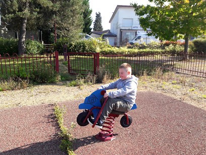 T N Autos Pièces, Magasin de Pièces Détachées Auto à Moutiers